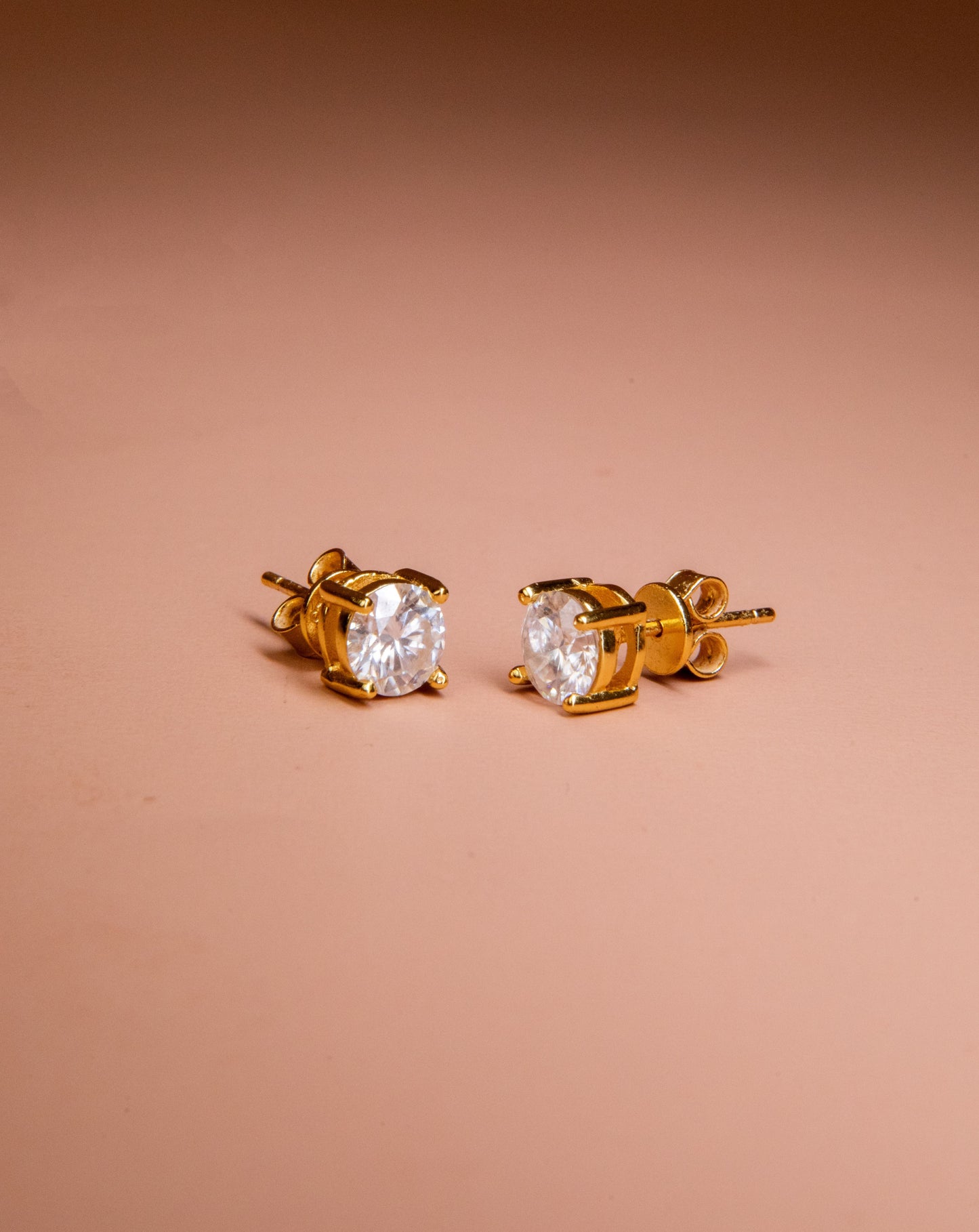 Staple Studs